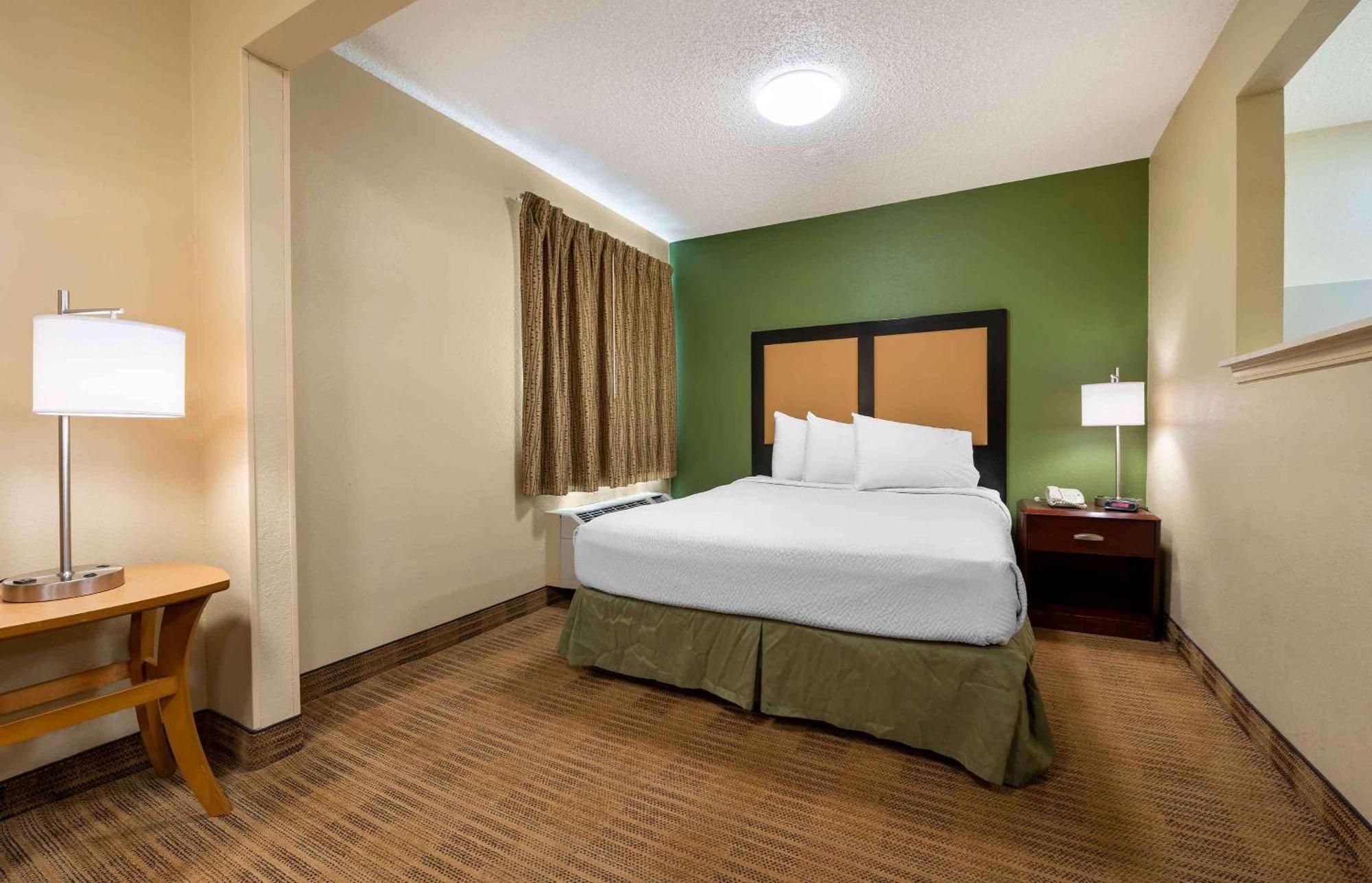 Suburban Studios Indianapolis Northwest - College Parks Zewnętrze zdjęcie