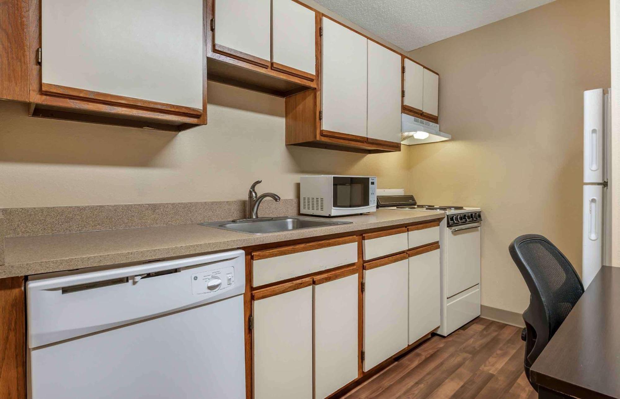 Suburban Studios Indianapolis Northwest - College Parks Zewnętrze zdjęcie