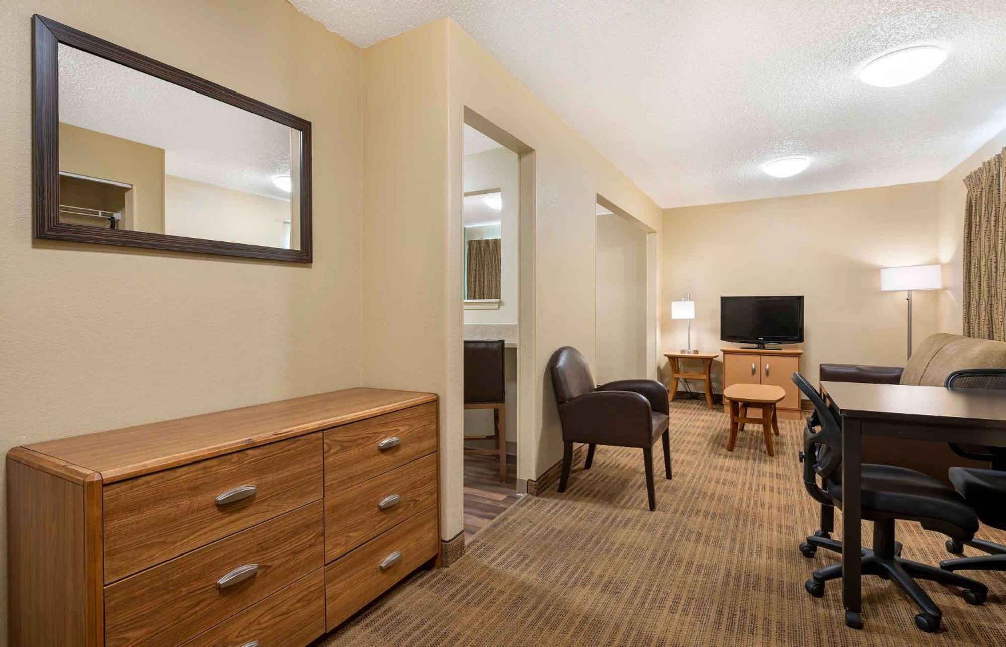 Suburban Studios Indianapolis Northwest - College Parks Zewnętrze zdjęcie