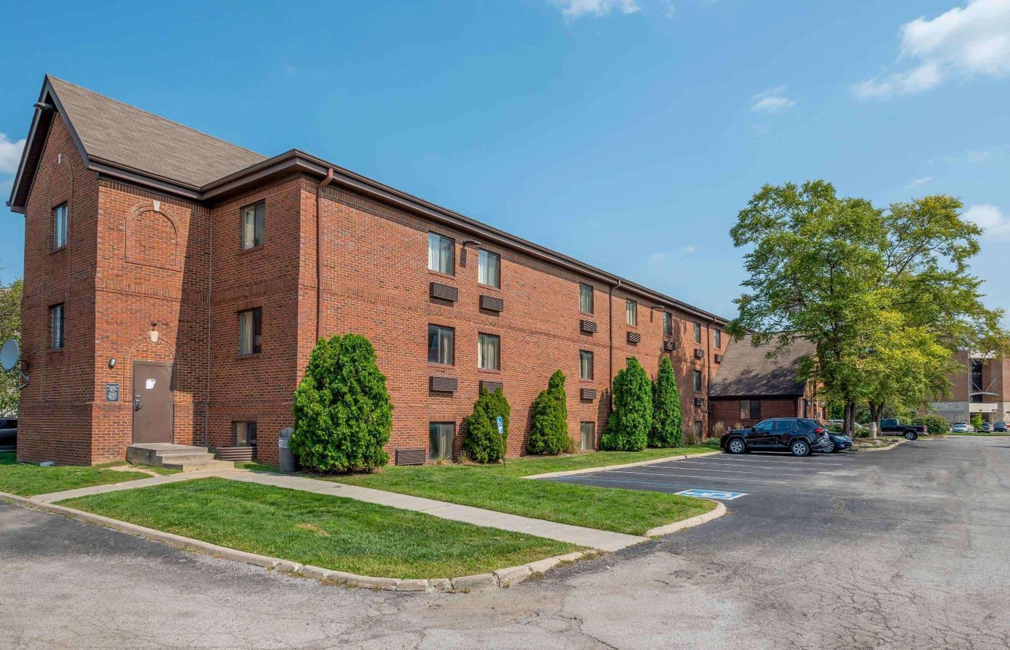 Suburban Studios Indianapolis Northwest - College Parks Zewnętrze zdjęcie
